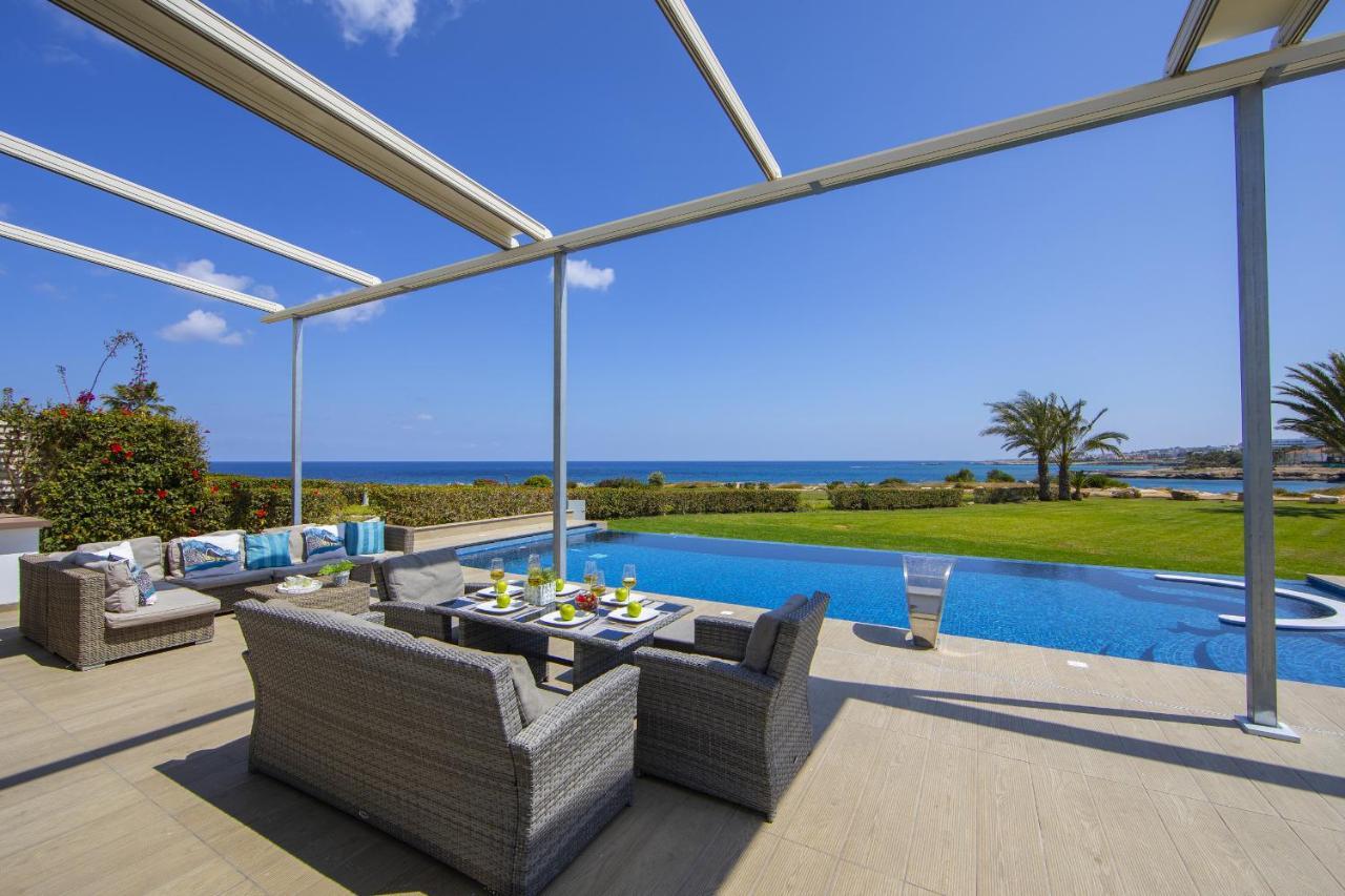 Protaras Seafront Villa Infinte Aretousa Esterno foto